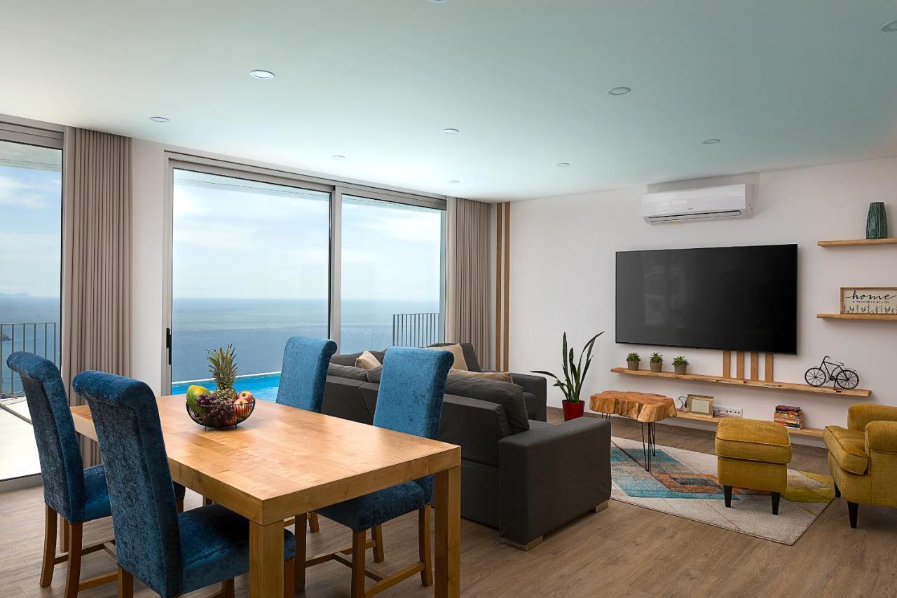 Peak A Boo Private Heated Pool And Private Parking Villa กามารา ดิ โลบุช ภายนอก รูปภาพ