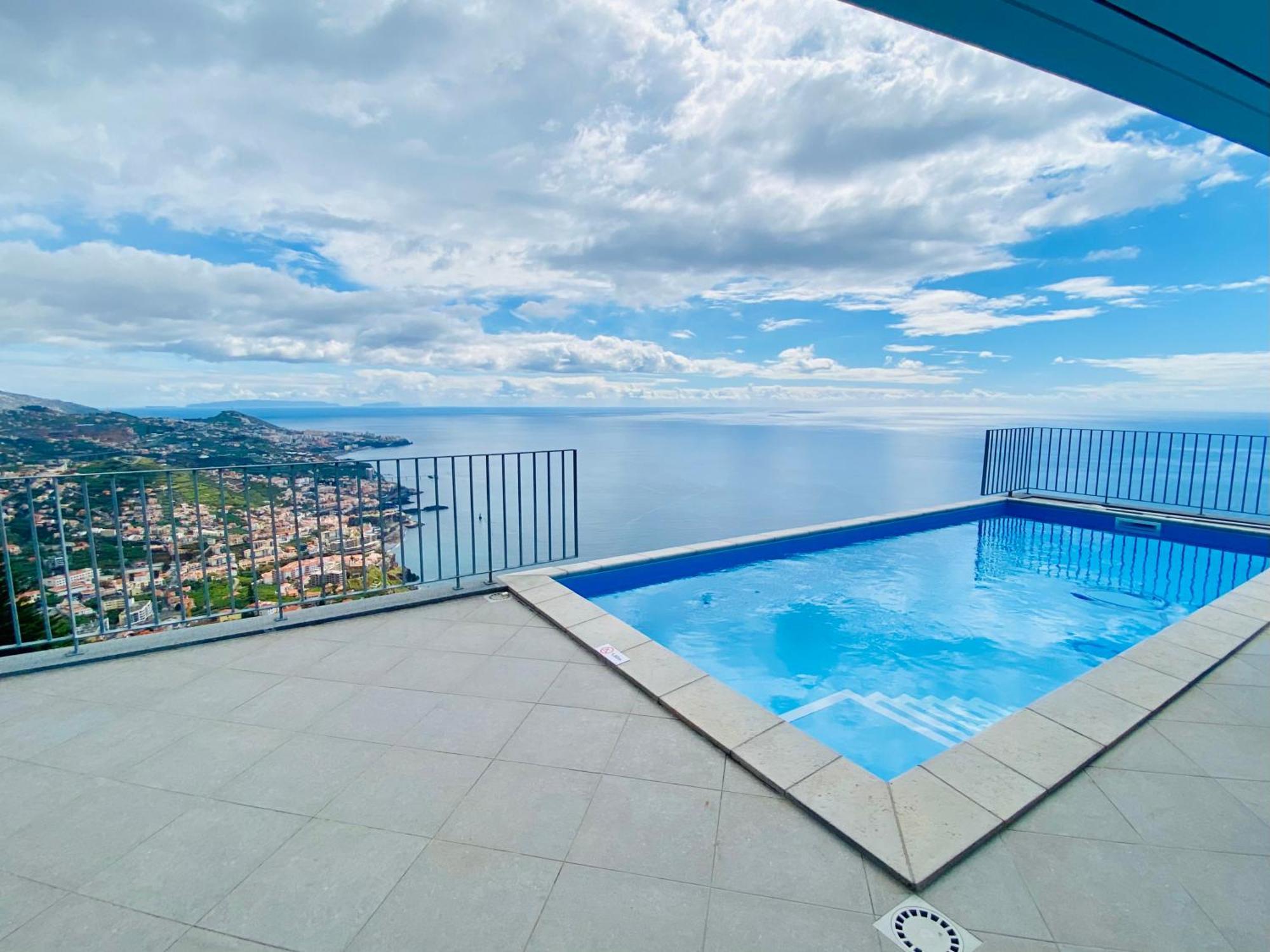 Peak A Boo Private Heated Pool And Private Parking Villa กามารา ดิ โลบุช ภายนอก รูปภาพ